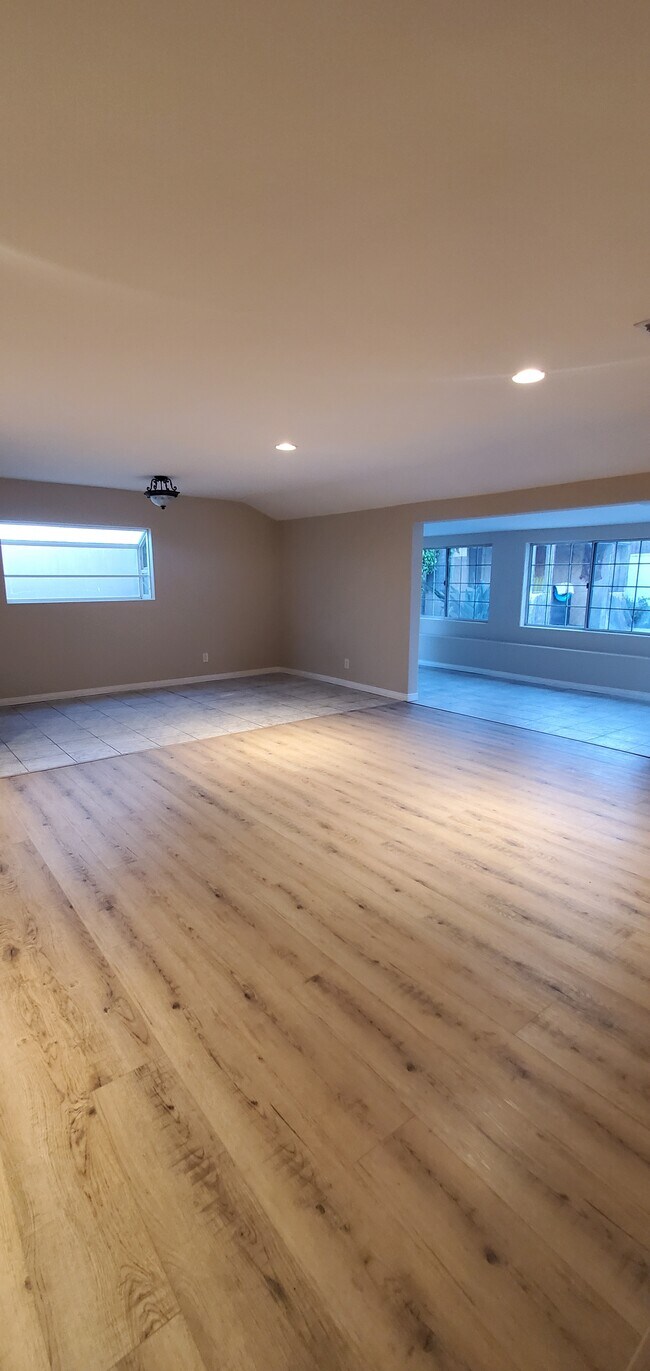 Foto del edificio - 17425 Elkwood St