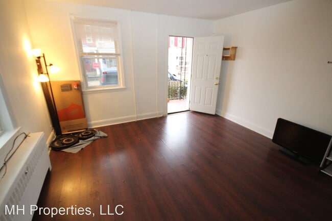 Building Photo - 2 br, 1 bath House - 3138 Strickland Street