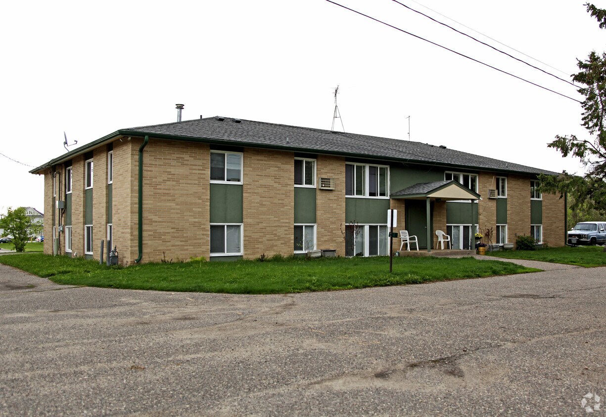 Primary Photo - 38 Balsam Ave SW