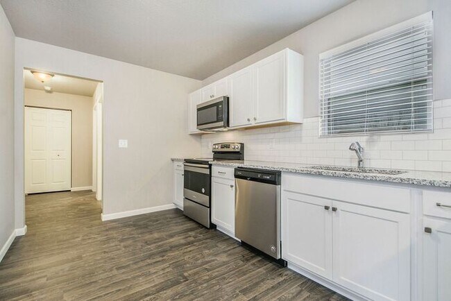 Foto del edificio - 59358 Glidden St