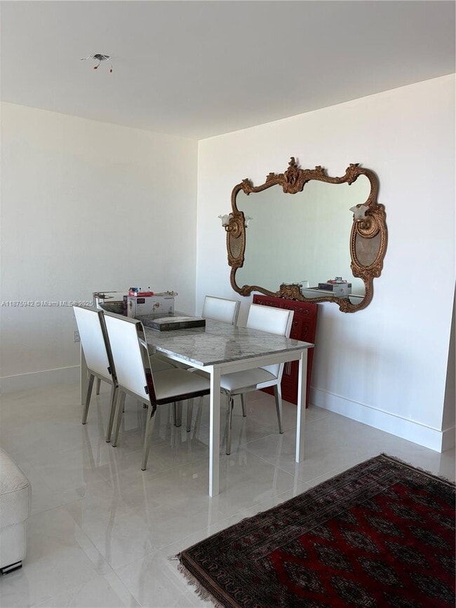 Foto del edificio - 90 Alton Rd