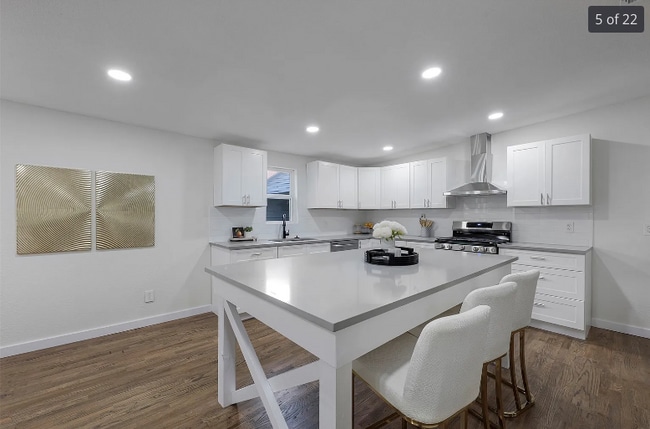 Building Photo - 10913 Joaquin Dr