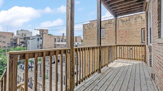 Building Photo - 348 E 50th St