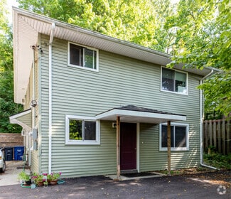 Building Photo - 1546 Jones Dr