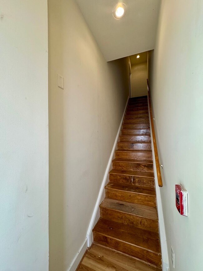 Building Photo - "Urban Charm in Baltimore, MD for rent