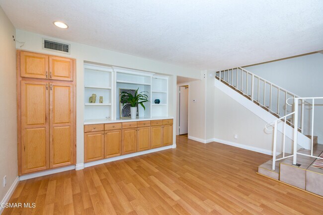 Foto del edificio - 27448 Country Glen Rd