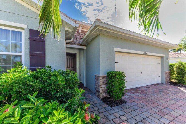 Foto del edificio - 24456 Riverfront Dr