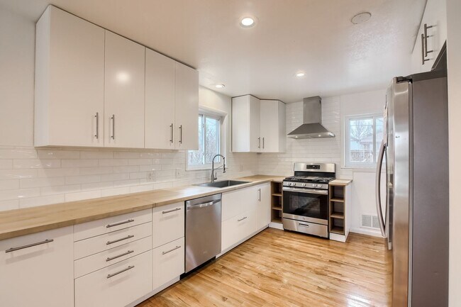 Foto del edificio - 207 Teal St