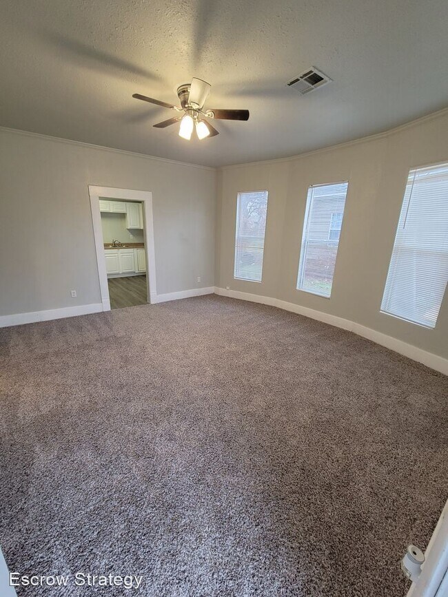 Building Photo - 2 br, 1 bath House - 17 E Thatcher