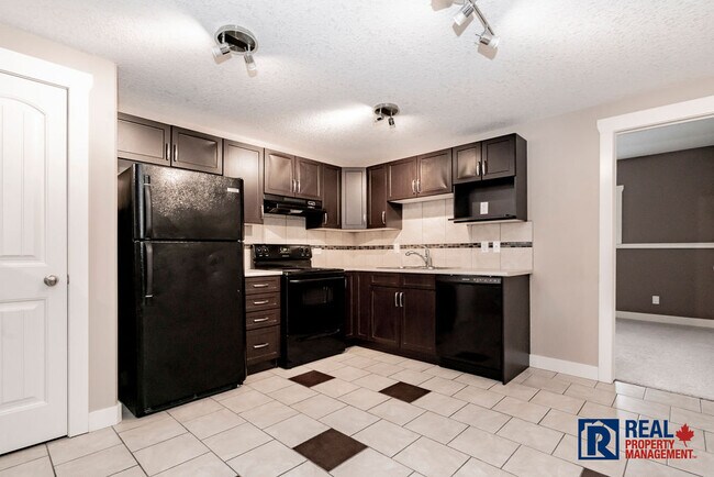 Photo du bâtiment - 7425 Westpointe Dr