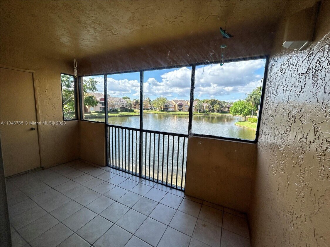 356 SW 83rd Way Unit 207, Pembroke Pines, FL 33025 Condo for Rent in