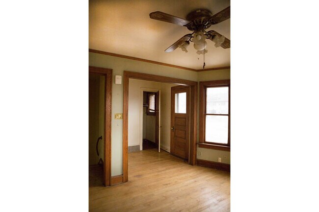 Building Photo - 1633 N Hawley