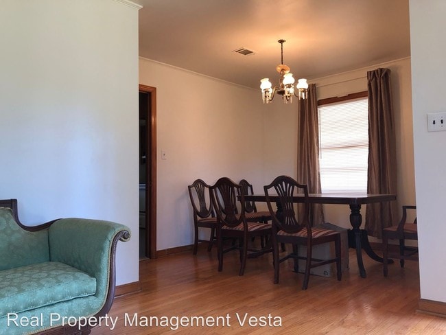 Building Photo - 3 br, 1 bath House - 3115 Pasadena Drive
