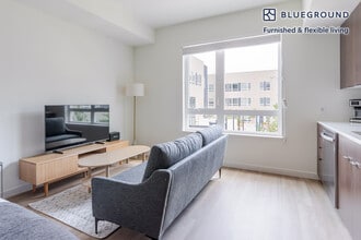 Building Photo - 100 Callan Ave