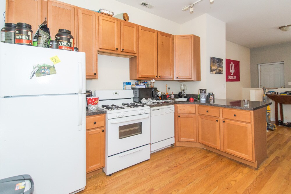Foto principal - 621 W Armitage Ave