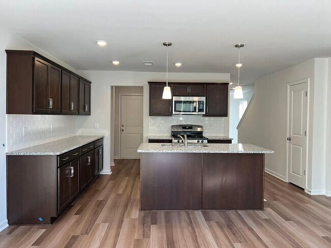 Foto del edificio - 548 Kingfisher Ct