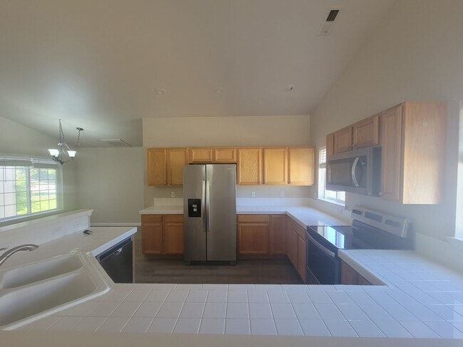 Foto del edificio - Stylish 3-Bedroom in Prime West Richland L...