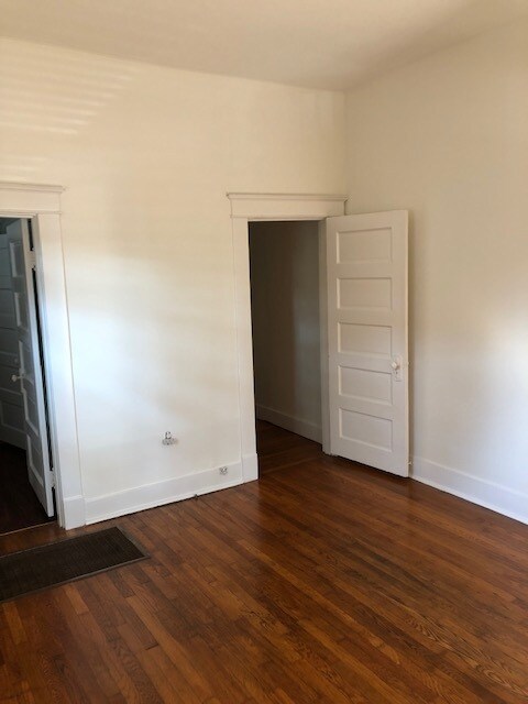 Foto del edificio - 506 Midland St