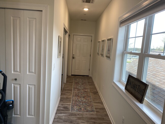 Entrance hallway - 410 N Saint Joseph St