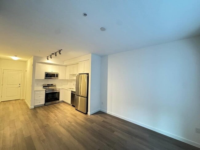 Building Photo - 8509-8158 158 St