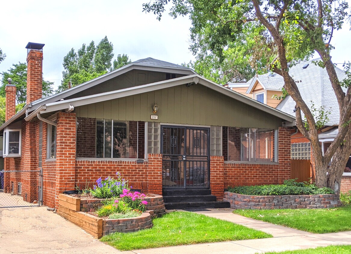 Front - 227 South Grant Street (Denver, CO)