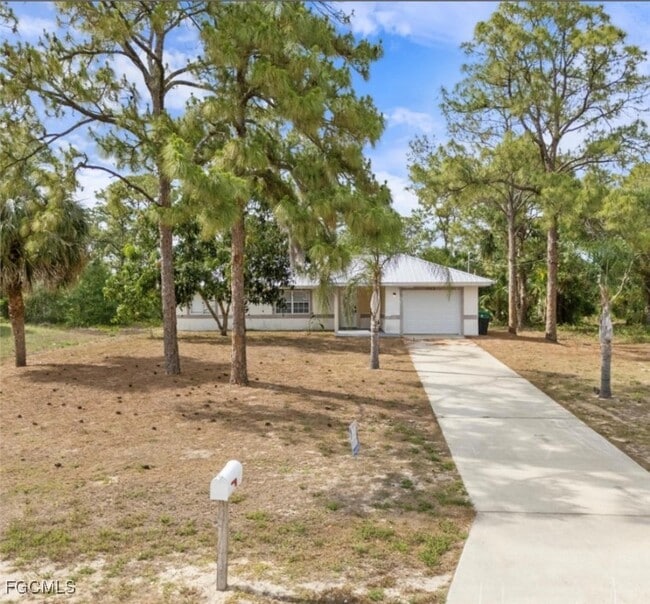 Building Photo - 5005 Squaw Ln