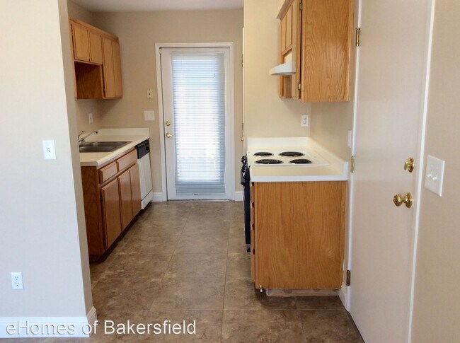 Building Photo - 2909 Brookside Dr