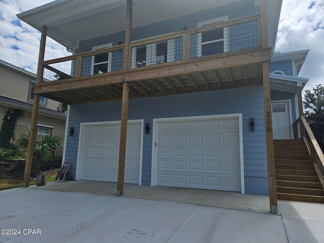 Building Photo - 316 Massalina Dr