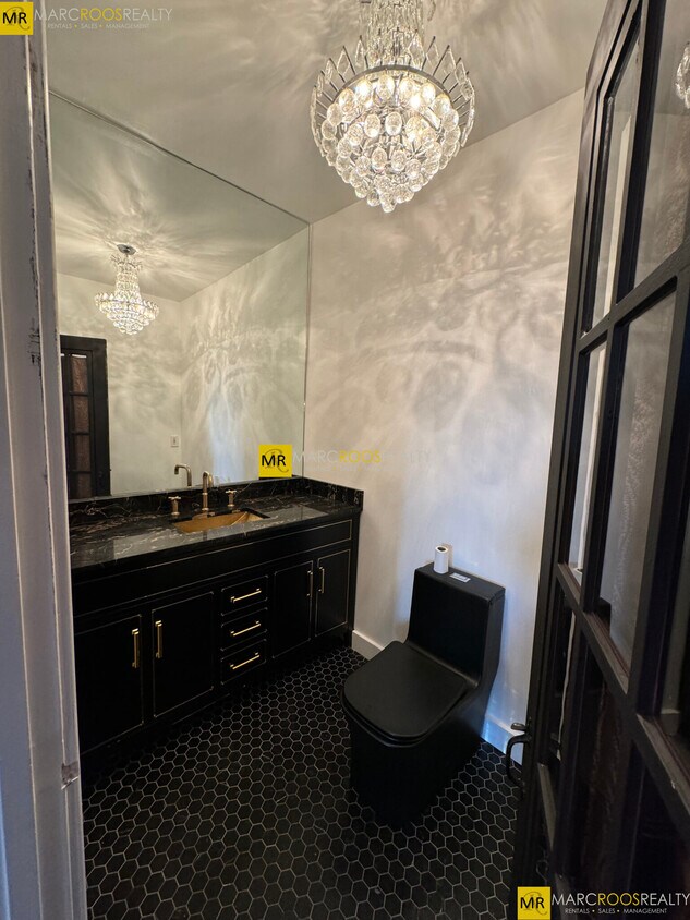 Foto principal - 465 Columbus Ave