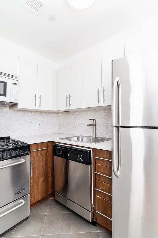 Foto del edificio - 30 W 18th St