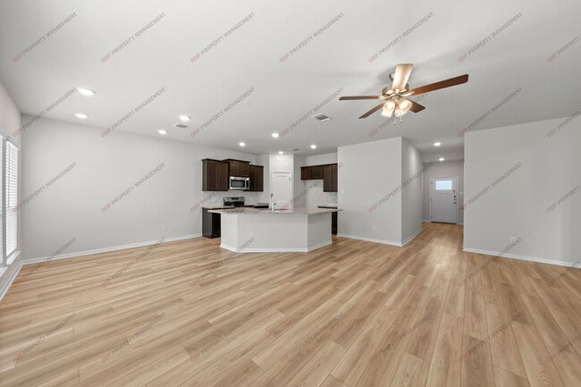 Building Photo - 2704 Wasilla Dr