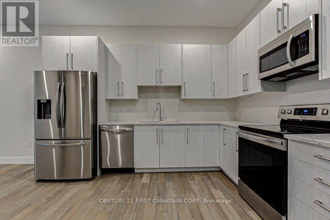 Building Photo - 1696 Fiddlehead Pl