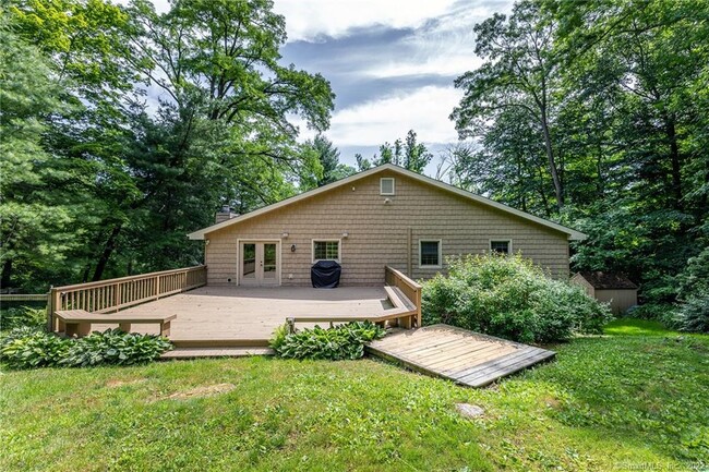 Building Photo - 3 Ledgewood Dr