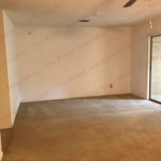 Building Photo - 1707 Broadway Ave