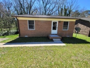 Building Photo - 201 Elmhurst Ave
