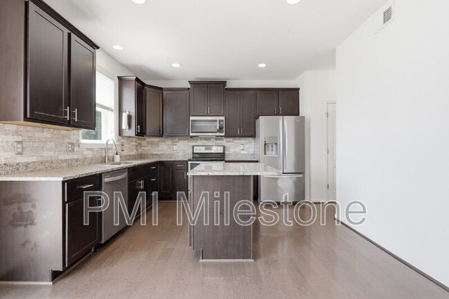 Foto del edificio - 371 Lookout Mountain Ct