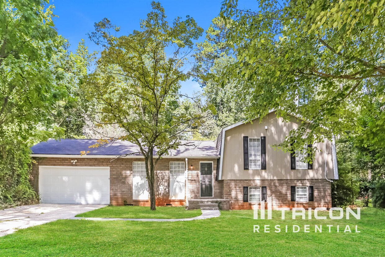 Foto principal - 864 Regency Ct NW