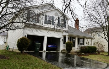 Building Photo - 4400 Greensbury Dr