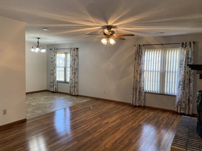 Foto del edificio - 32 Rabbit Trail Dr