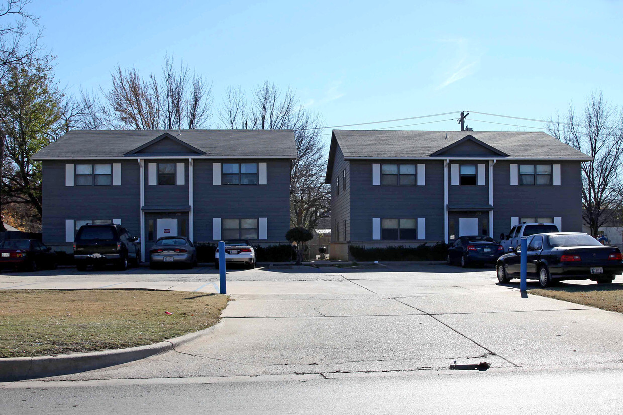 Primary Photo - South Harvey Apartments