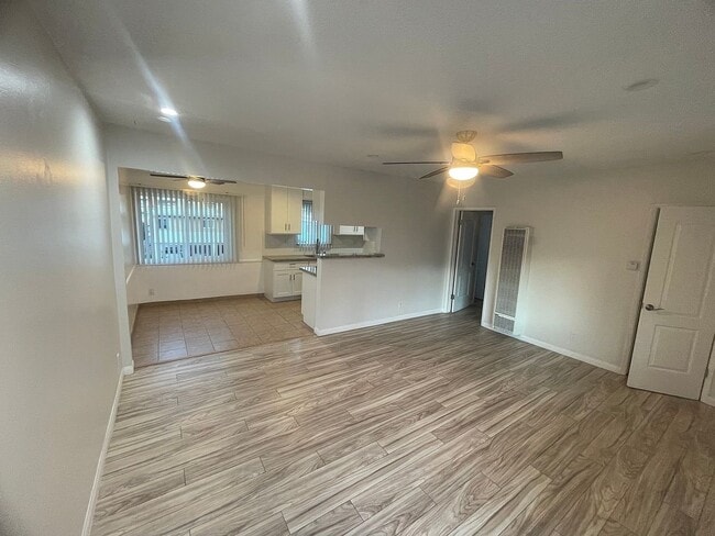 Building Photo - 1417 Armacost Ave