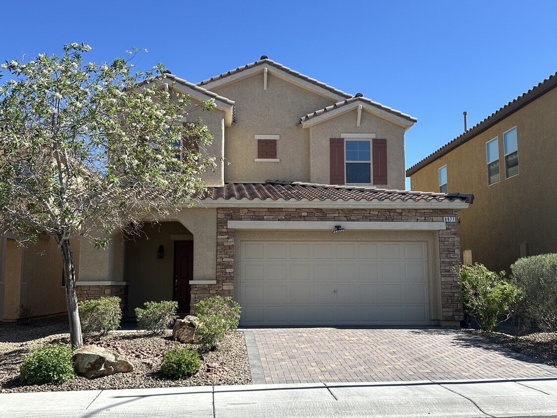 Foto principal - 8977 Melridge Rd