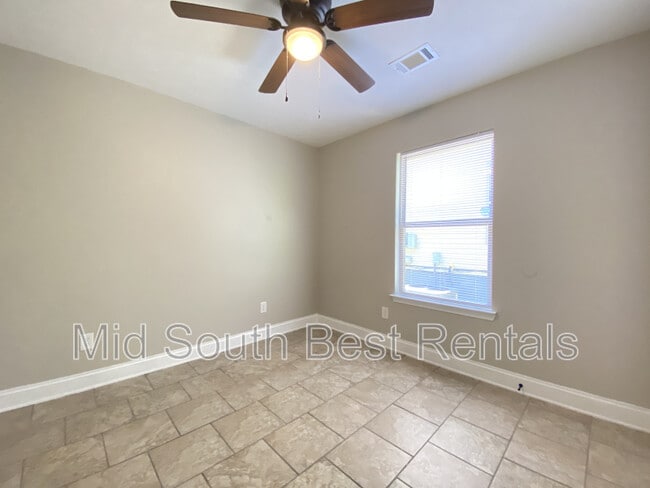 Building Photo - 312 Bellewood Ln