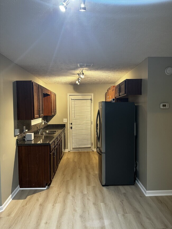 Foto del edificio - "Charming 3-Bedroom, 2-Bath Home on Santan...