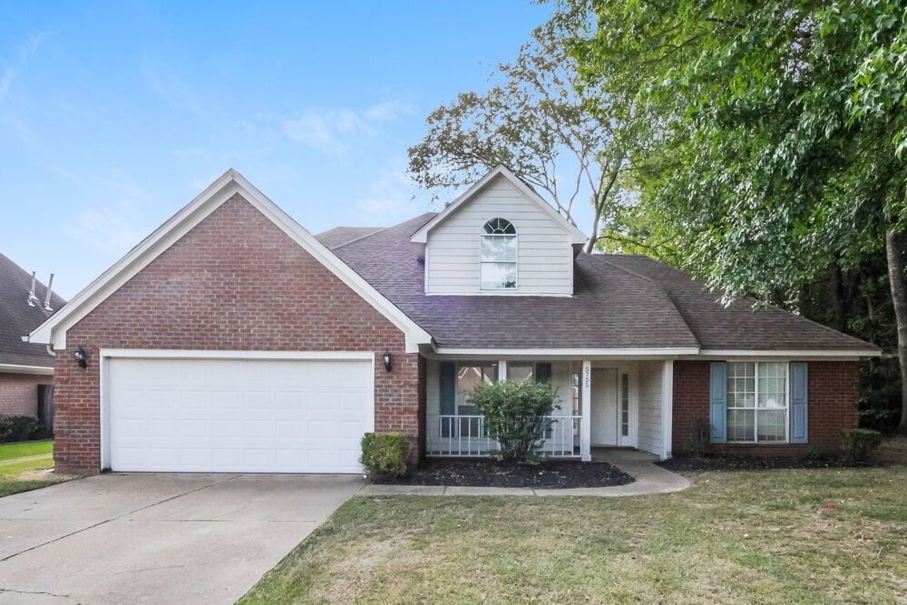 Primary Photo - 5755 Morganton Dr