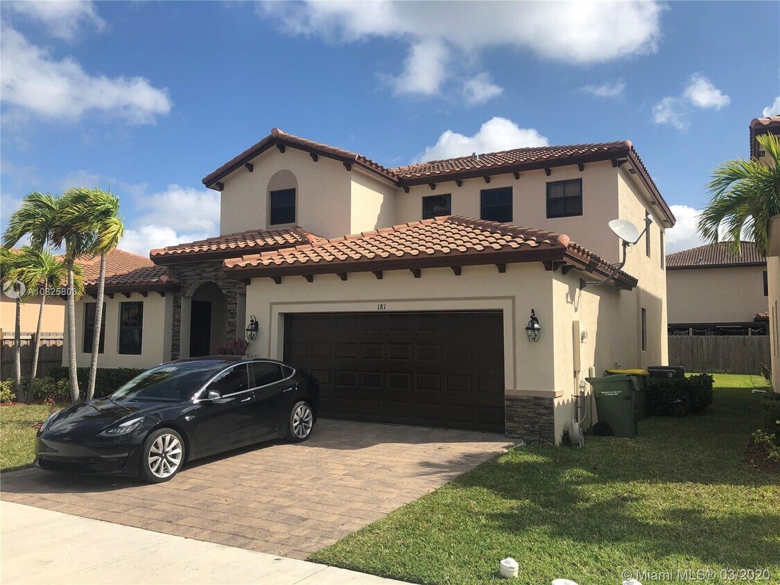 181 SE 35th Ave, Homestead, FL 33033 House for Rent in Homestead, FL