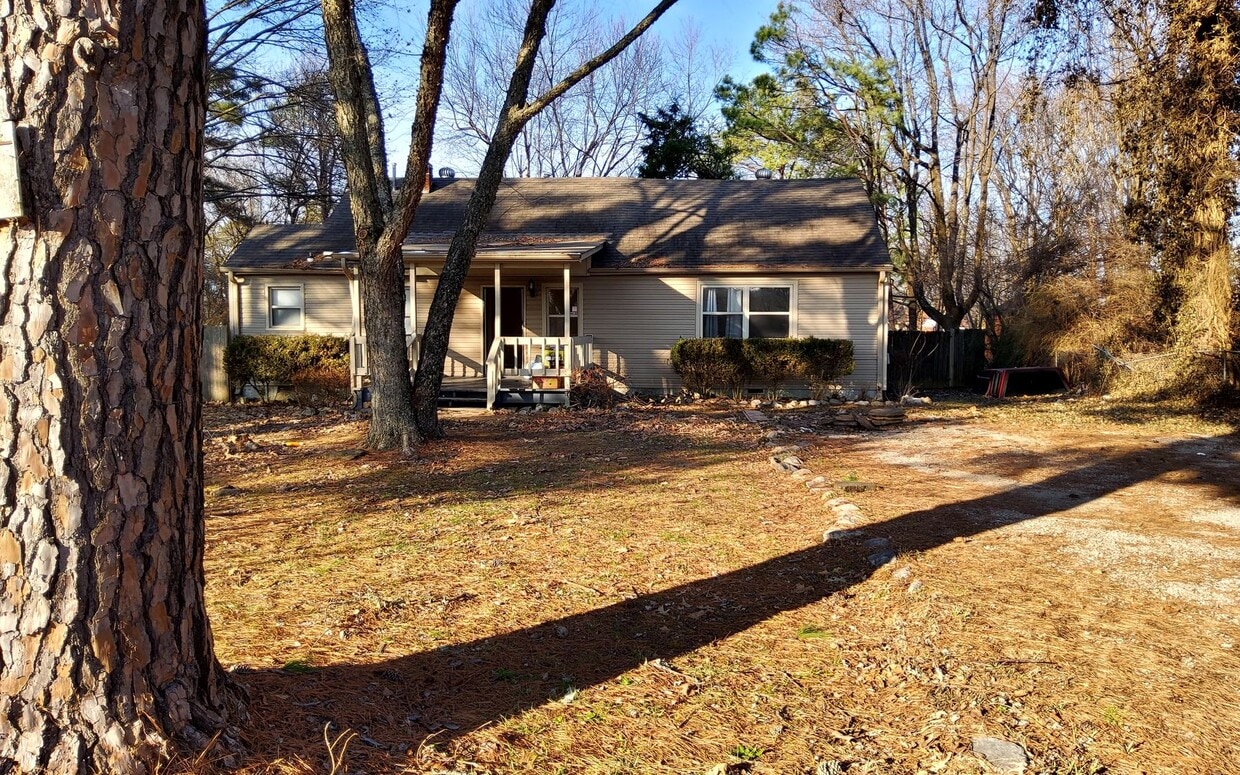 Primary Photo - 2060 Pryne St