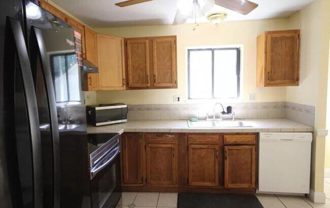 Building Photo - 3 bedroom in INDIANAPOLIS OK 46227