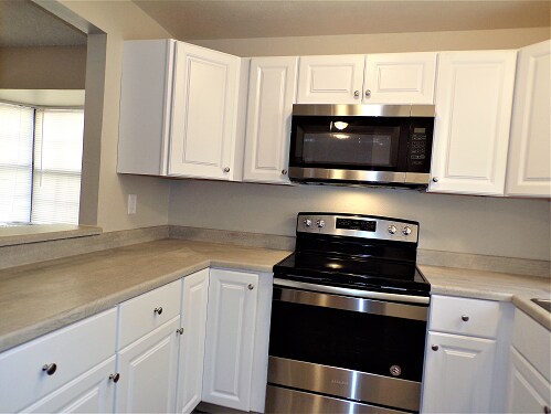 Building Photo - 9105 Oberon Rd