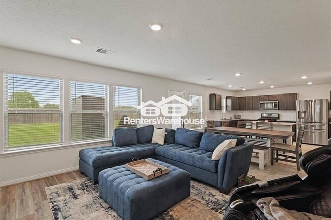 Foto del edificio - 4826 Hickory Deer Ln
